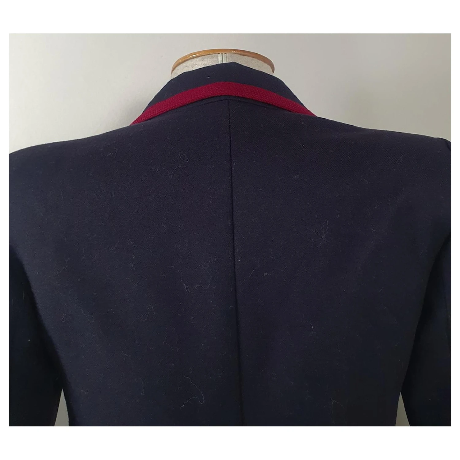 Yves Saint Laurent Vestes Bleu Foncé 8 Yves Saint Laurent Vestes Bleu Foncé – Image 6