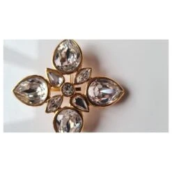 Yves Saint Laurent Broche Yved Saint-Laurent Neuve Vintage Doré 14 Yves Saint Laurent Broche Yved Saint-Laurent Neuve Vintage Doré -Yves Saint Laurent 797049 5