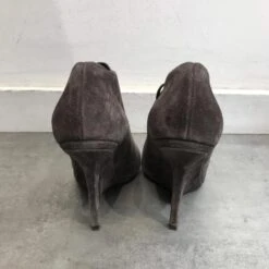 Escarpins YVES SAINT LAURENT.UE 38 Suédée Gris -Yves Saint Laurent 823539 3