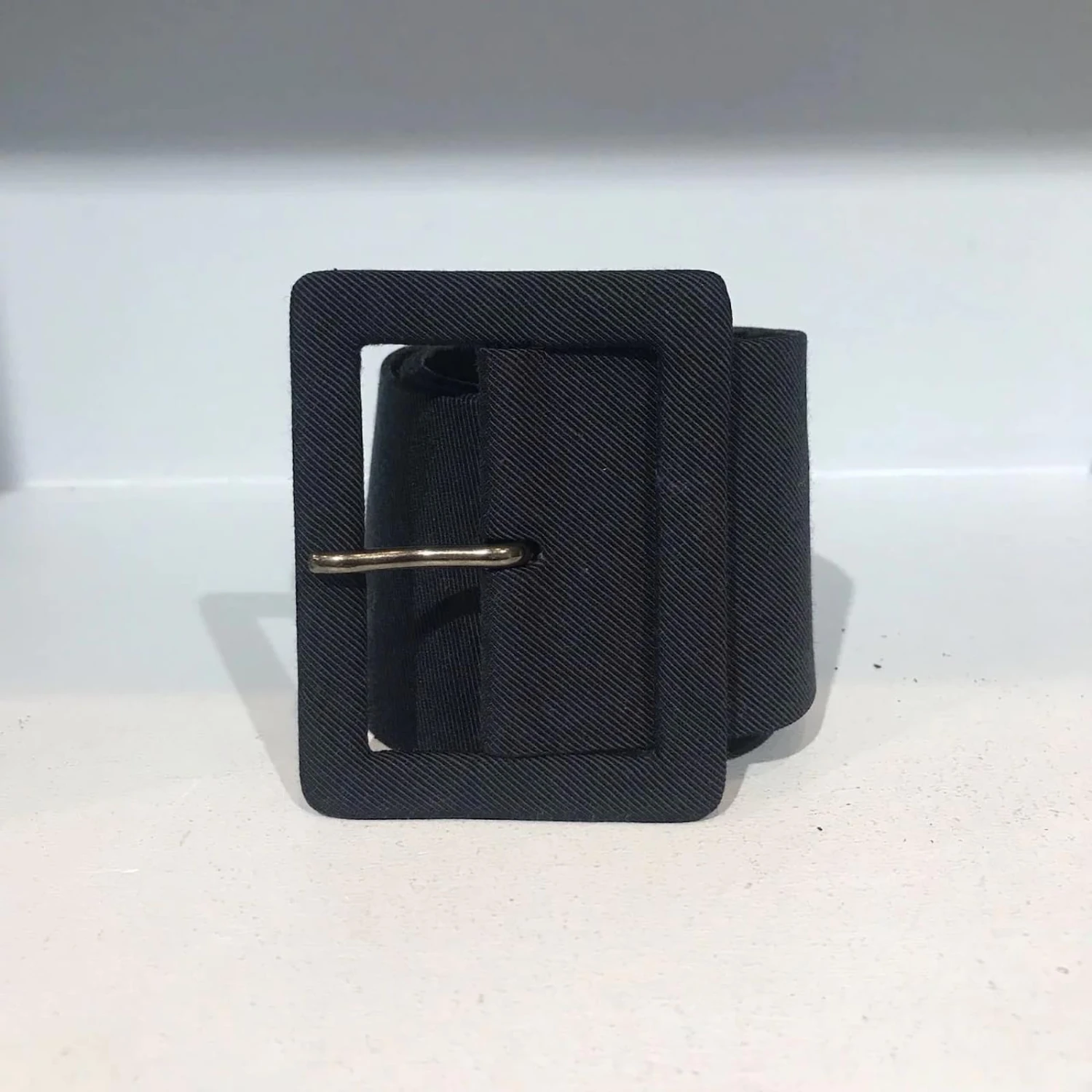 YVES SAINT LAURENT Ceintures T.cm 70 Chiffon Bleu Marine 4 YVES SAINT LAURENT Ceintures T.cm 70 Chiffon Bleu Marine – Image 2