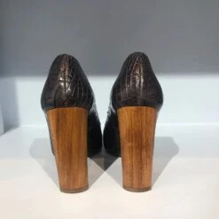 Escarpins YVES SAINT LAURENT.UE 35.5 Cuir De Vachette Gris -Yves Saint Laurent 824443 4