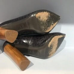 Escarpins YVES SAINT LAURENT.UE 35.5 Cuir De Vachette Gris -Yves Saint Laurent 824443 5