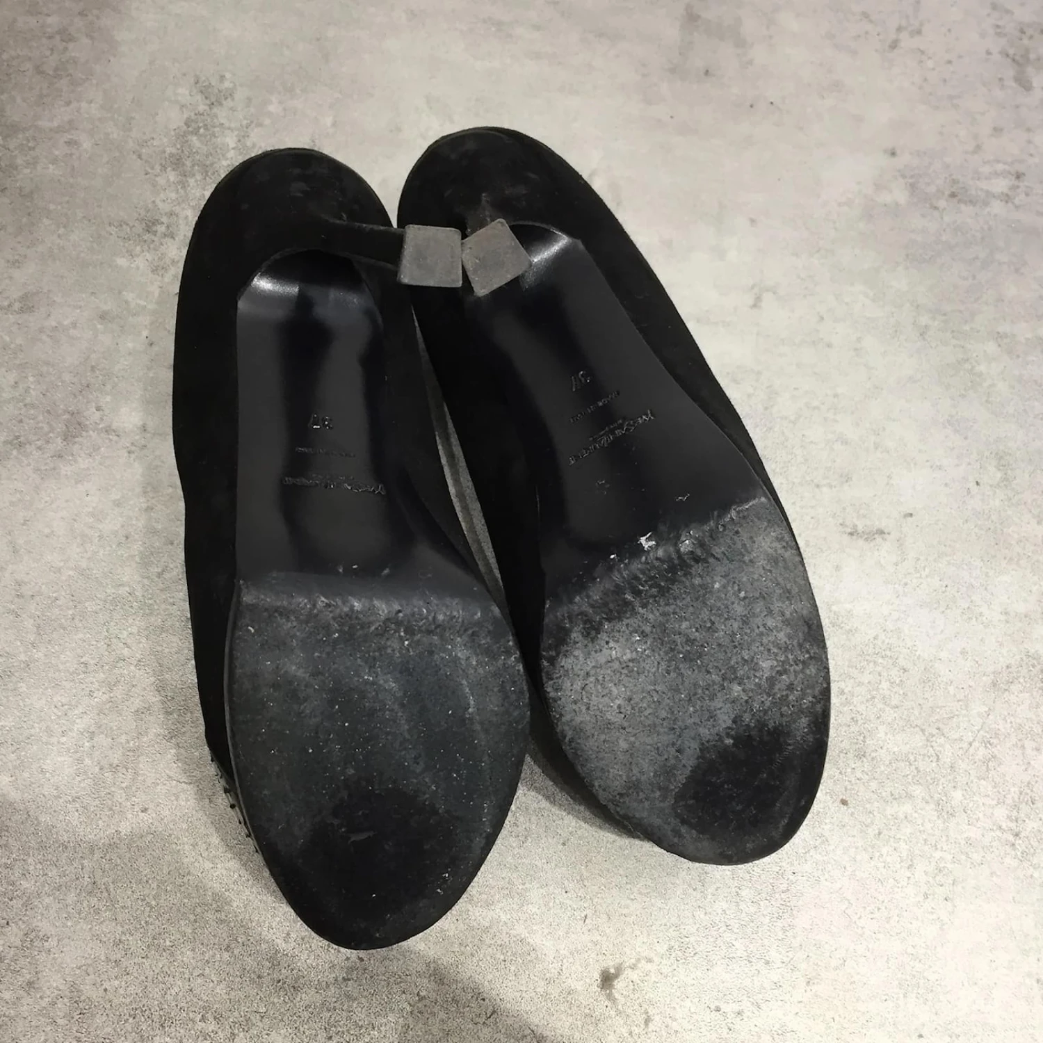 Escarpins YVES SAINT LAURENT.UE 37 Suédée Noir 7 Escarpins YVES SAINT LAURENT.UE 37 Suédée Noir – Image 5