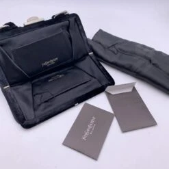 Yves Saint Laurent Sac De Soirée En Tissu Velours Noir Sac à Main -Yves Saint Laurent 826341 7