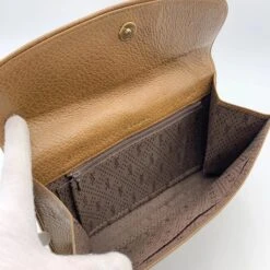 Yves Saint Laurent Sac à Main Pochette Vintage En Cuir Marron Clair 15 Yves Saint Laurent Sac à Main Pochette Vintage En Cuir Marron Clair -Yves Saint Laurent 828363 5