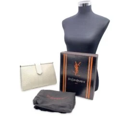 Yves Saint Laurent Sac à Main Pochette Vintage En Cuir Tressé Blanc -Yves Saint Laurent 831193 2