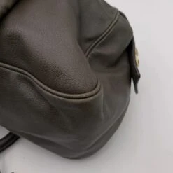 Yves Saint Laurent Sac Cartable Muse Bowler En Cuir Gris Taupe 15 Yves Saint Laurent Sac Cartable Muse Bowler En Cuir Gris Taupe -Yves Saint Laurent 844388 4