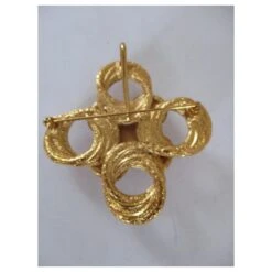 Yves Saint Laurent Broche/pendentif, Plaqué Or. Bijouterie Dorée 8 Yves Saint Laurent Broche/pendentif, Plaqué Or. Bijouterie Dorée -Yves Saint Laurent 853823 3