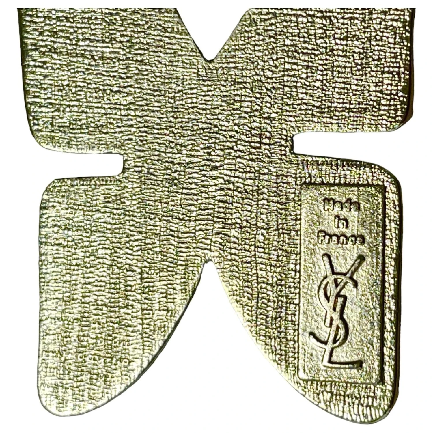 Pendentif, Charme « Papillon » Yves Saint Laurent Vintage 80s Doré Violet Foncé 6 Pendentif, Charme « Papillon » Yves Saint Laurent Vintage 80s Doré Violet Foncé – Image 4