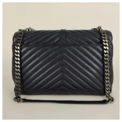 Yves Saint Laurent Grand Sac Chaîne Saint Laurent College En Cuir Matelassé Bleu 13 Yves Saint Laurent Grand Sac Chaîne Saint Laurent College En Cuir Matelassé Bleu -Yves Saint Laurent 859078 3