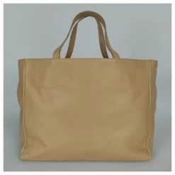 Yves Saint Laurent Sac Cabas Saint Laurent Cabas Avec Pochette En Cuir Beige 11 Yves Saint Laurent Sac Cabas Saint Laurent Cabas Avec Pochette En Cuir Beige -Yves Saint Laurent 862664 3