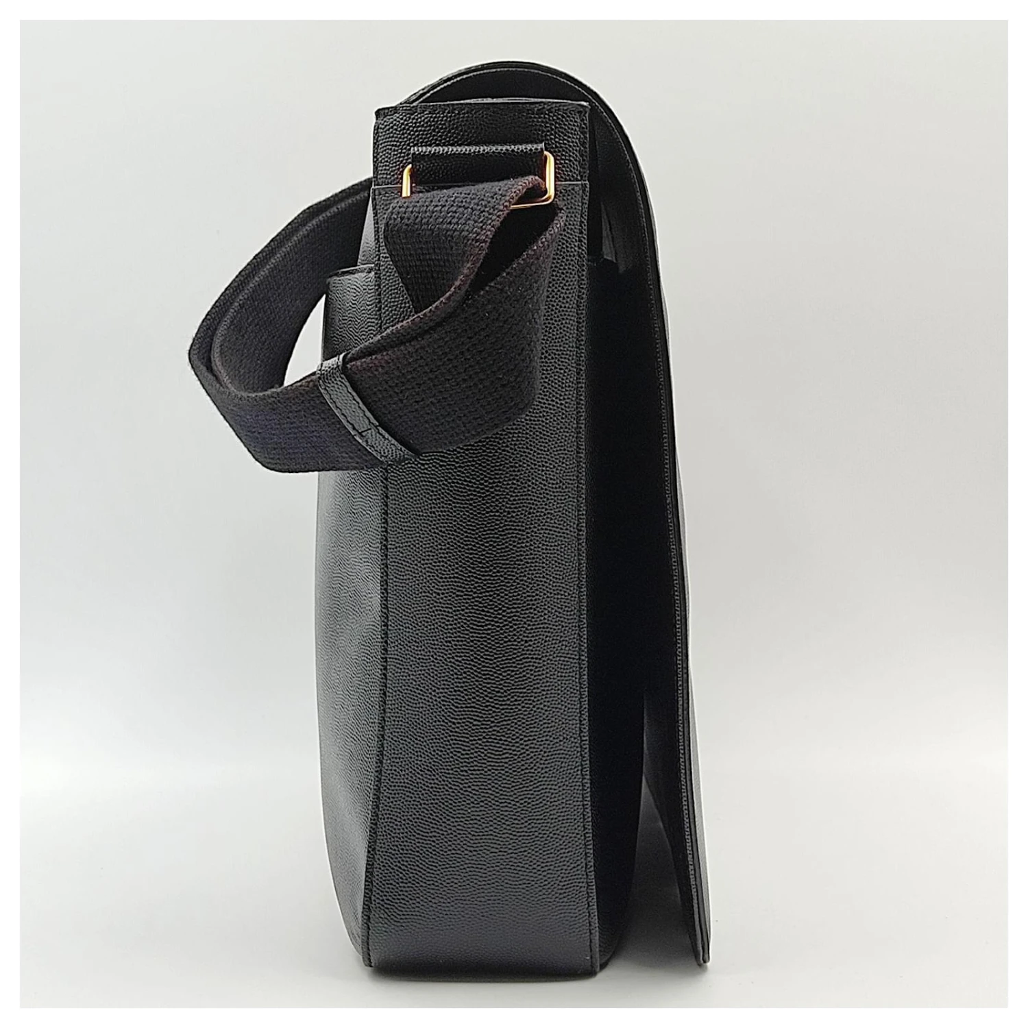 Yves Saint Laurent Sac Bandoulière Business Saint Laurent En Cuir Noir 4 Yves Saint Laurent Sac Bandoulière Business Saint Laurent En Cuir Noir – Image 2