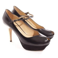 Yves Saint Laurent Escarpins Mary Janes Noir
