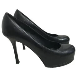 Escarpins YVES SAINT LAURENT.UE 38 Cuir De Vachette Noir